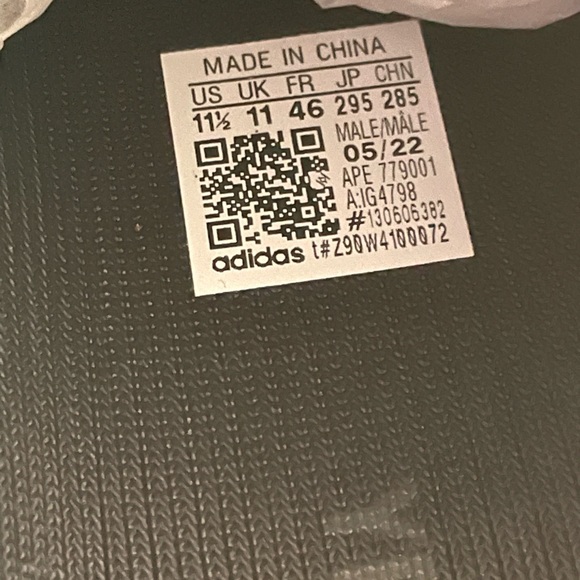 SOLD Yeezy Boost 700 MNVN ‘Analog’ - Picture 11 of 14